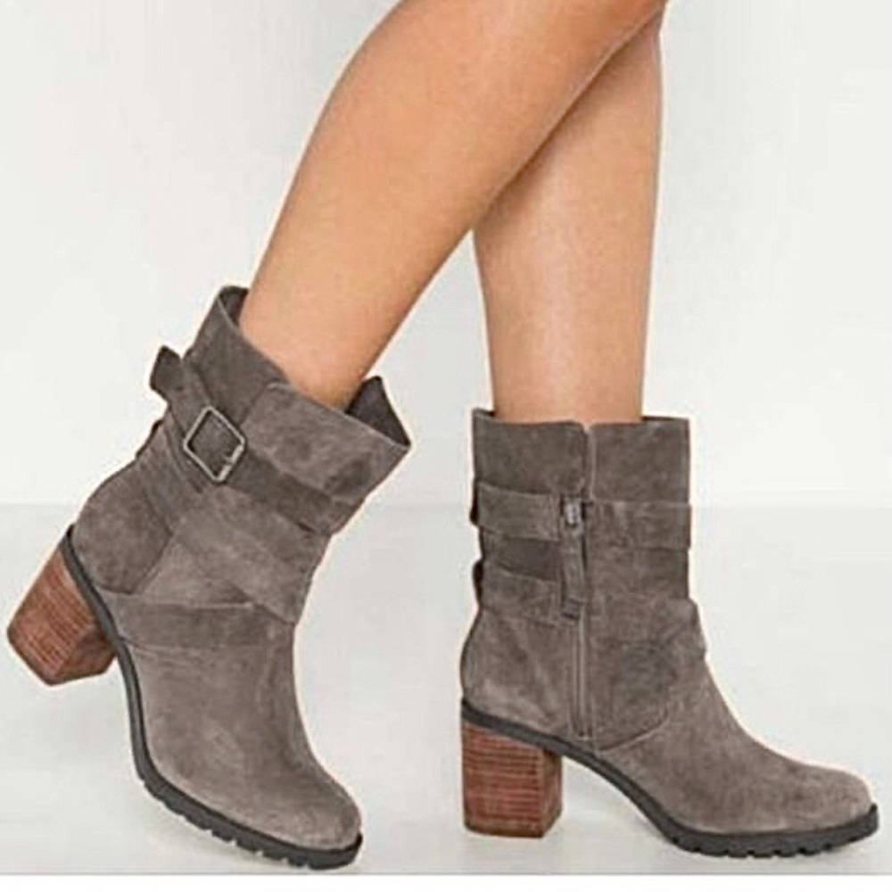 Clarks Malvet Doris Suede Moto Boot Gray Size 8 1/2, NIB